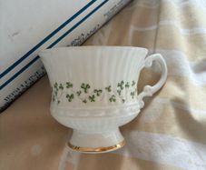 Royal Tara Shamrock 21 Piece