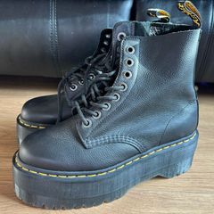 New Dr Martens 1460