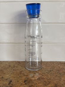 Salad Dressing Shaker (with Recipes)