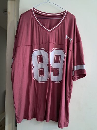 lovely new York top