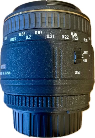 Sigma Nikon Fit 50mm AFD EX f/2.8 true 1:1 macro lens, mint