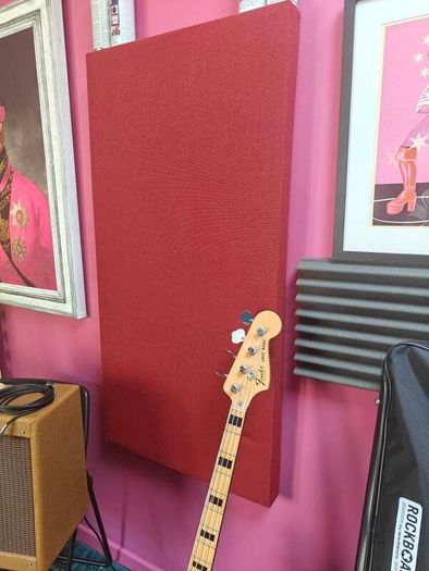 9 pieces of GIK Acoustic Panels + isolation booth + diffuser