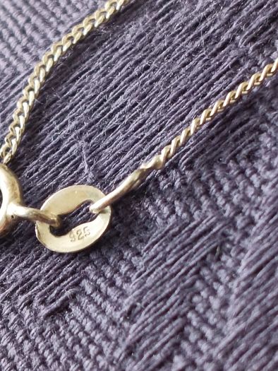 Silver necklace with a hedgehog silver pendant 45cm long chain 925 silver in very good condition with no issues FREE STANDARD POSTAGE INCLUDED