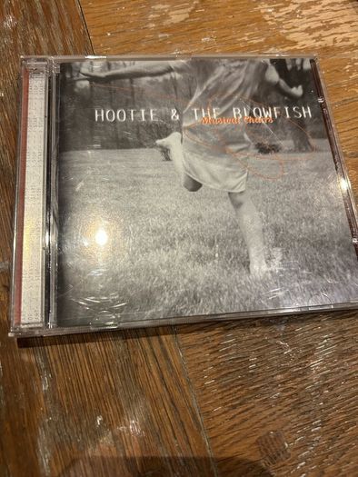 Hootie & the Blowfish - Musical Chairs