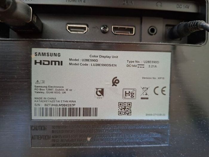 Monitor samsung 28" UHD 4K
