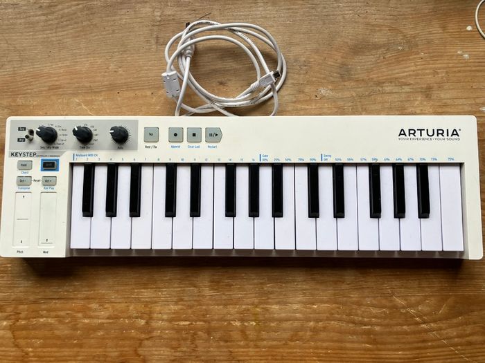 Arturia KeyStep MK1 32-Key White