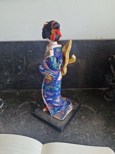 Geisha doll