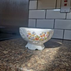Ainsley bowl