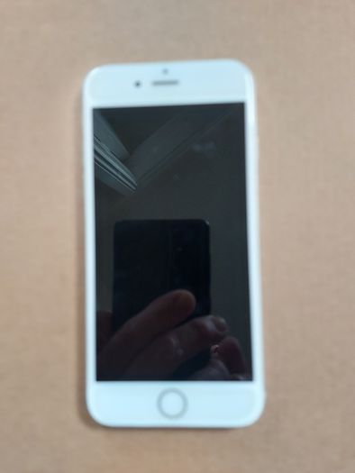 Apple Iphone 6s, White, 32GB, Battery Life 83 percent, Excellent condition