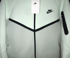 Nike tech fleece M