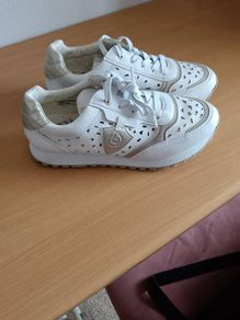 Ladies Trainers