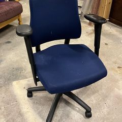 Office swivel chair