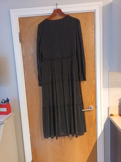 Gallery  Etoile Lurex Dress.   S.16.    B.N.W.T
