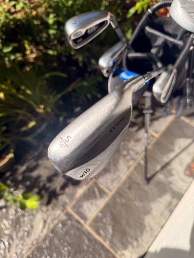 63 golf right hand set and bag