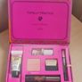 Benefit Make-up  Gift Sets Image 3
