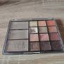 H&M Eyeshadow palette Image 3