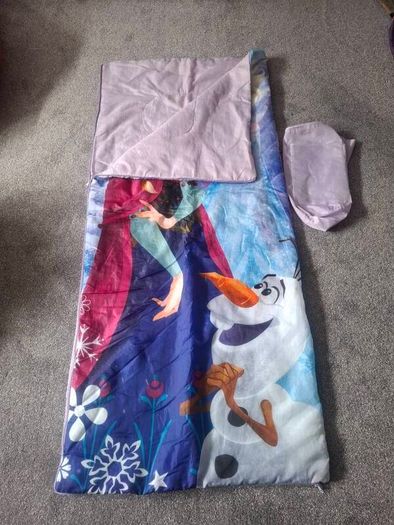Frozen Elsa and Anna Childs Sleeping bag and carry case.