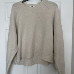 Uniqlo souffle yarn sweater size M cream