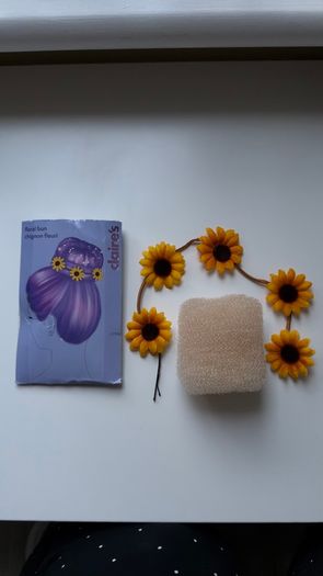 Claires Sunflower Floral Bun Set
