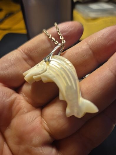1960s Vintage Mother of Pearl Carved Necklace