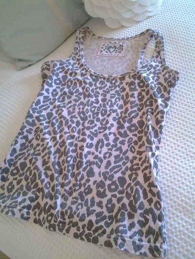 Collection of Size 8 Tops!