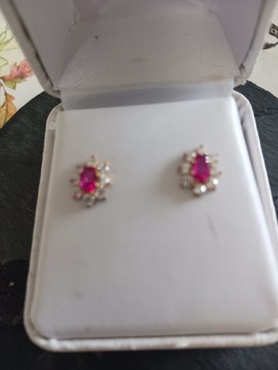 9ct gold earings