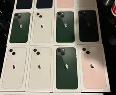 iPhone 13,128GB Brand New Sealed Unlocked 1 year Apple Warranty Free Phone cover and Screen Protector RECEIPT