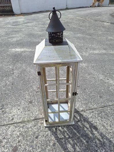 Large pillar candleholder