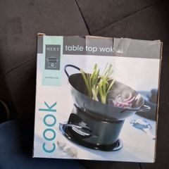 Table top wok