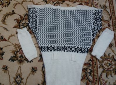 Ladies knitted top with sleeves uk8