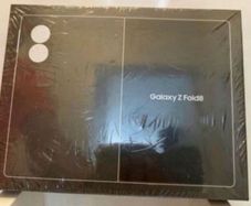 NEW Samsung Galaxy Z Fold 8 256GB Black ( Irish stock )