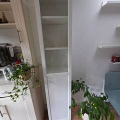 White Ikea Billy Oxberg bookcase / cabinet with glass door