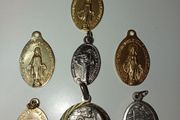 Small St Francis of Assisi religious medal with Italian blessing on the back plus other religious medals