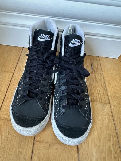 Nike black & White Blazers