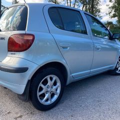 Toyota Yaris 2004