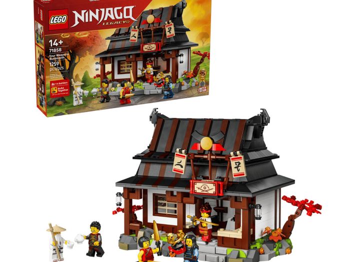 LEGO NINJAGO: 15th Anniversary of the Four-Weapons Forge (71858) NEW