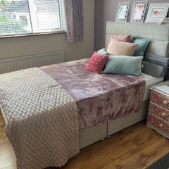 Small double bed 4ft wide