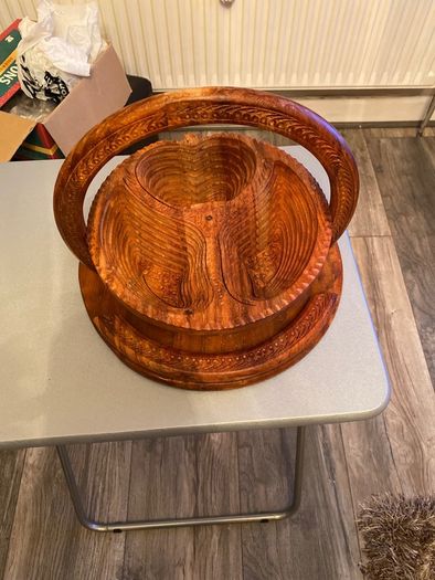 Collapsible snack holder