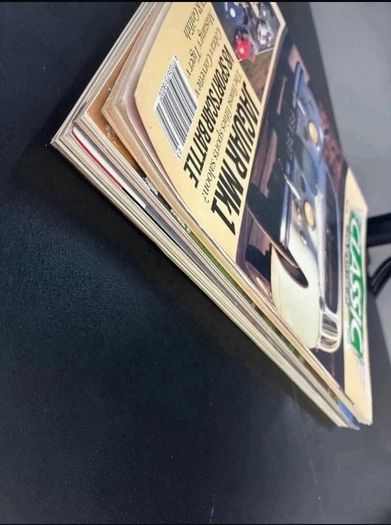 2x Jaguar Car Magazines (3rd one free)