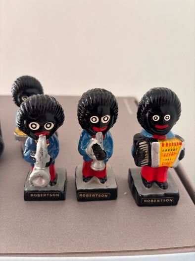6 Robertson Jam Figures