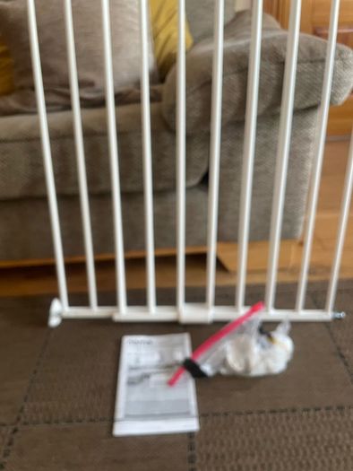 Baby security gate
