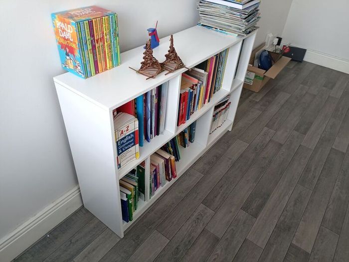 White bookcase shelving unit 120 x 80 x 30 cm