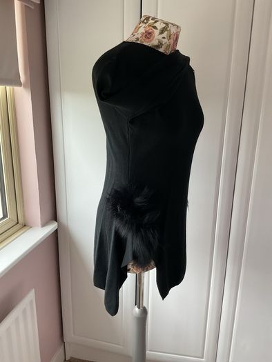 jumper Bnwt black occasion piece jumper with fur panels large /xl