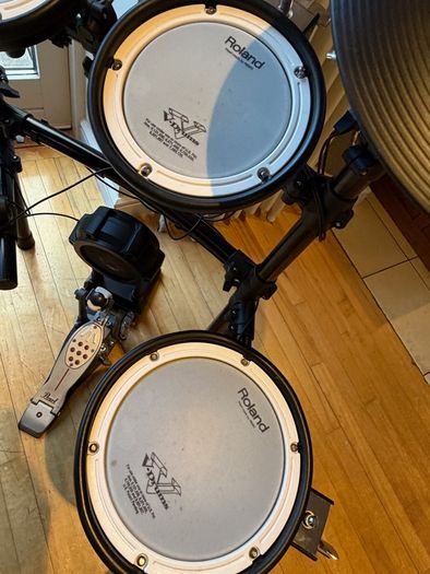 Roland TD-15K V-Drums V-Tour Series Electronic Drum Kit