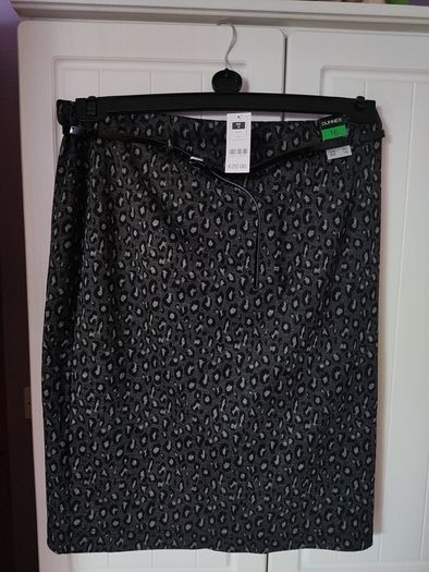 Skirt (Brand New)