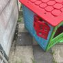 children play house Image 4