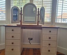 Dressing table