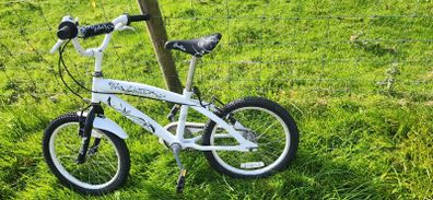 Girls bike