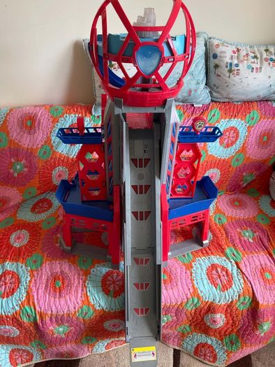 4 lots paw patrol & 3 lots hot wheels