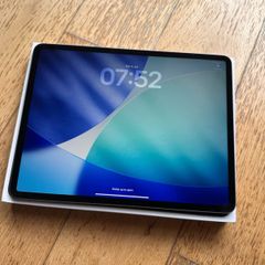 iPad Air 13 inch M3 / 128GB / 100% Battery Health
